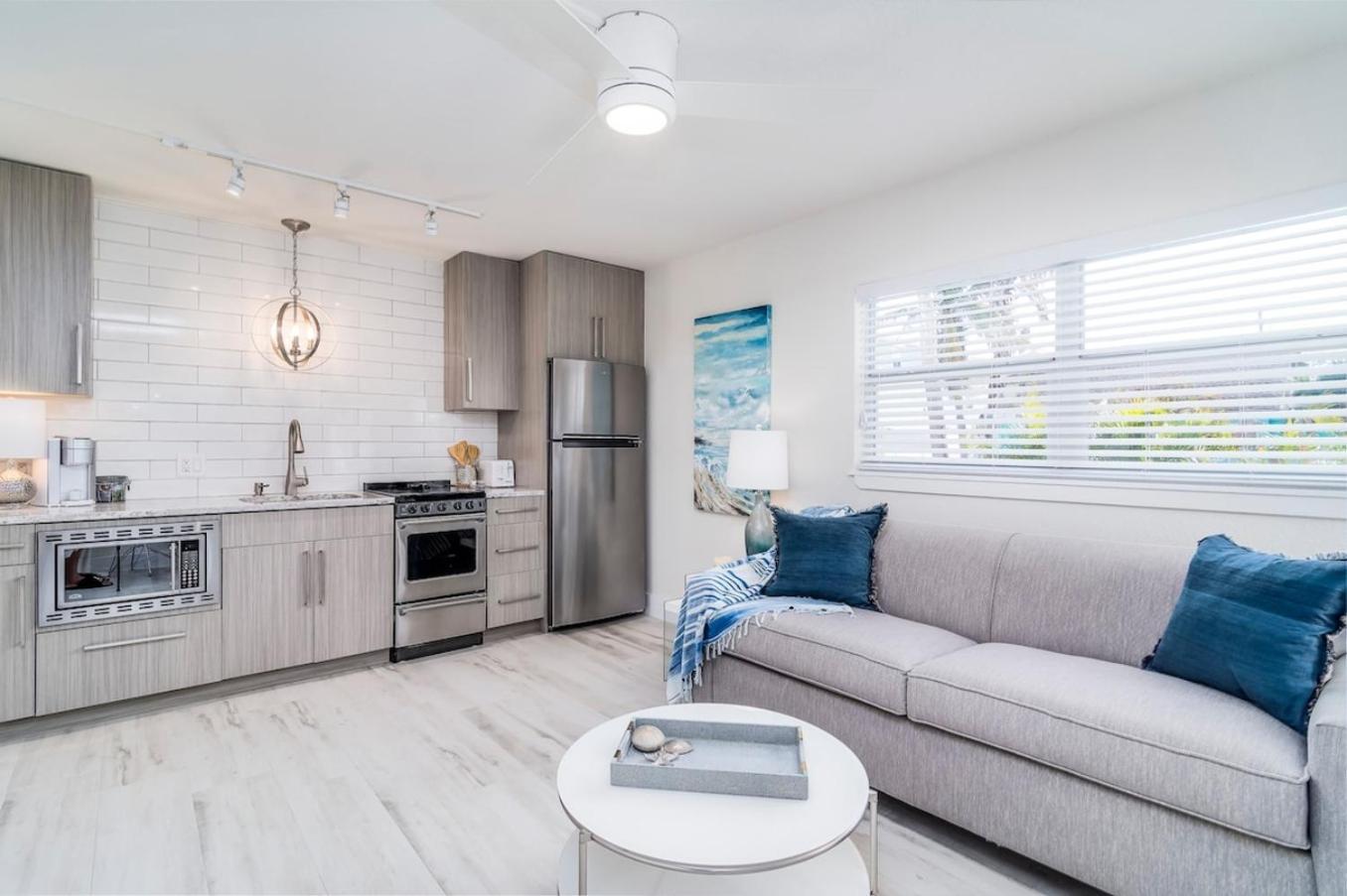 Boutique Vacation Rental Complex At Beach Cocoa Beach Exterior photo